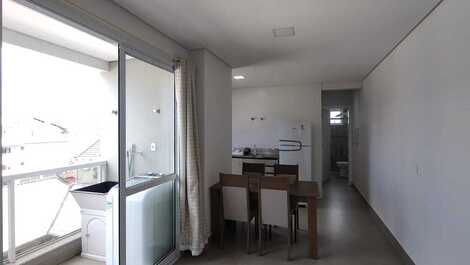 APARTAMENTO 01 DORMITÓRIO INGLESES