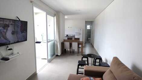 APARTAMENTO 01 DORMITÓRIO INGLESES