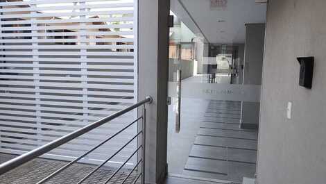 APARTAMENTO 01 DORMITÓRIO INGLESES