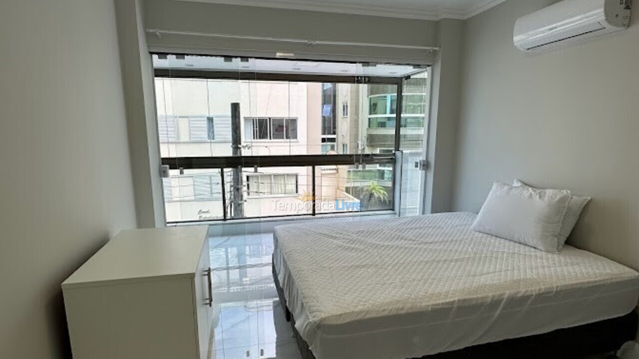 Apartamento para aluguel de temporada em Itapema (Meia Praia)