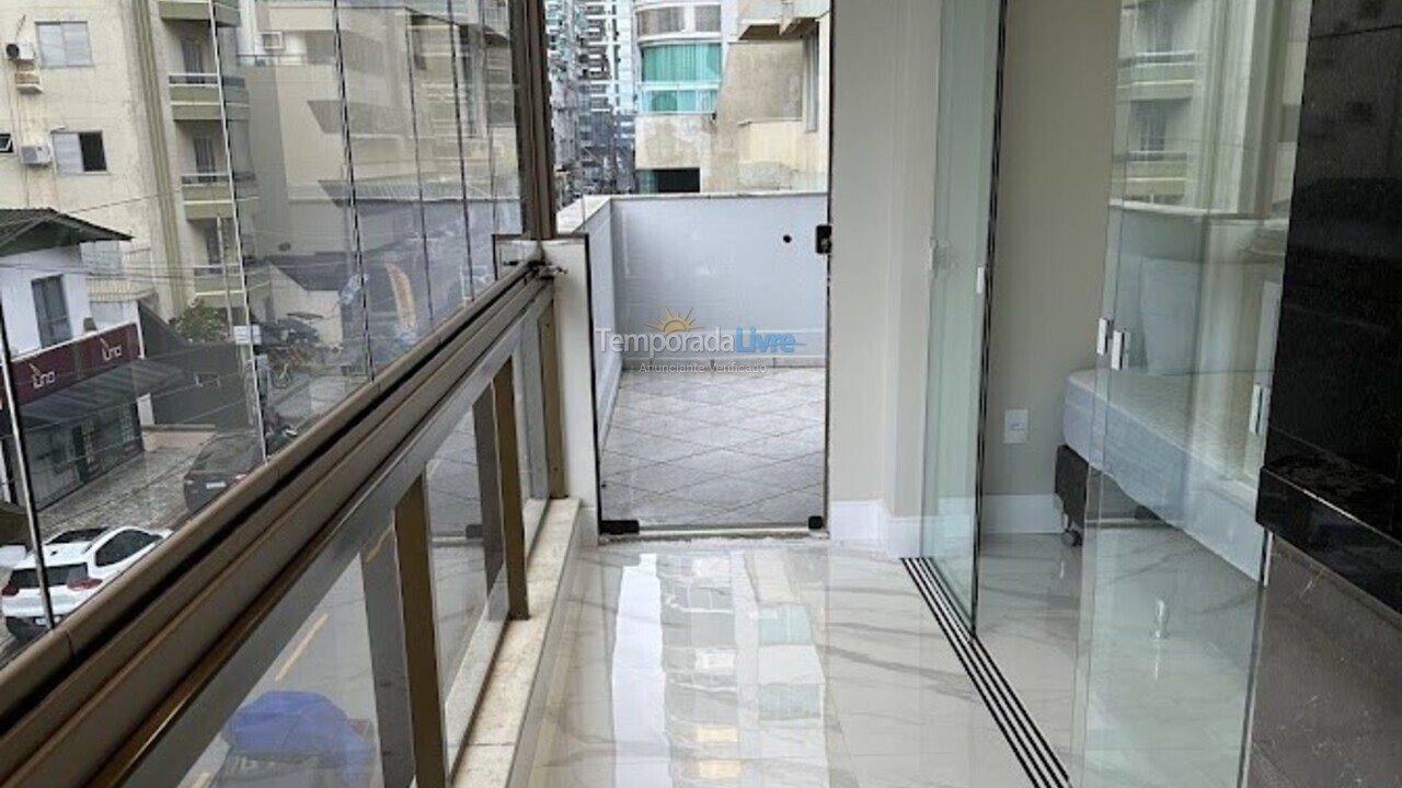 Apartamento para aluguel de temporada em Itapema (Meia Praia)