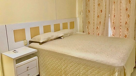 APARTAMENTO FRENTE AO MAR - TOP MELHOR LOCALIZAÇÃO DA PRAIA ITAPEMA