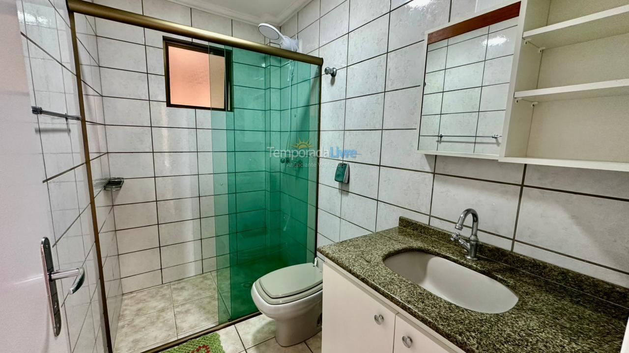 Apartamento para aluguel de temporada em Itapema (Centro)