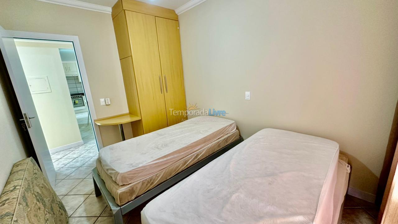 Apartamento para aluguel de temporada em Itapema (Centro)