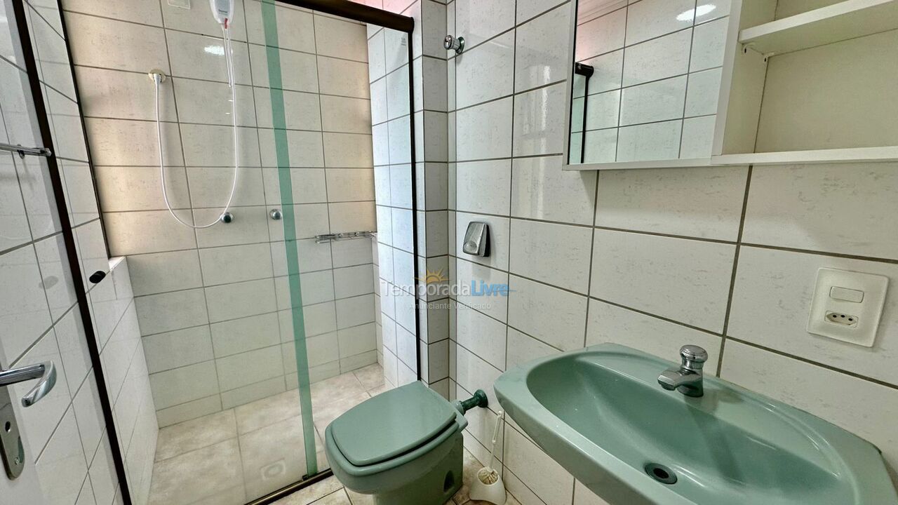 Apartamento para aluguel de temporada em Itapema (Centro)