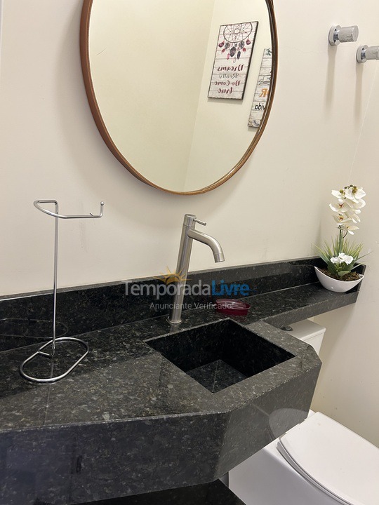 Apartamento para aluguel de temporada em Bombinhas (Praia de Bombas)