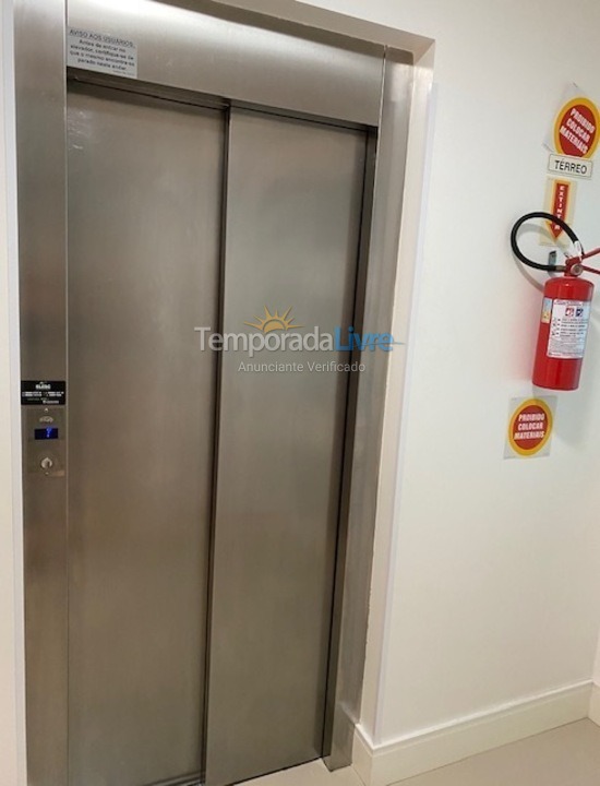 Apartamento para aluguel de temporada em Bombinhas (Praia de Bombas)