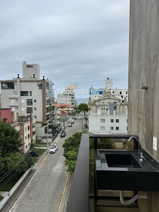 Apartamento para aluguel de temporada em Bombinhas (Praia de Bombas)