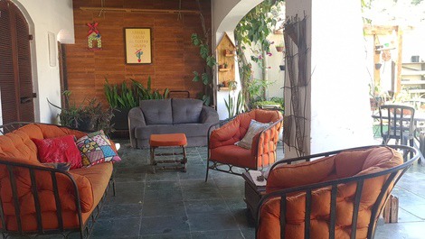 Locações de 2 casas para fins de semana, eventos ou feriados.