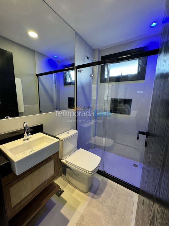 Apartamento para aluguel de temporada em Mata de São João (Praia do Forte)