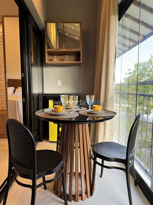 Apartamento para aluguel de temporada em Mata de São João (Praia do Forte)