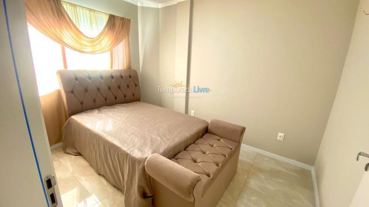 Apartamento para aluguel de temporada em Itapema (Meia Praia)