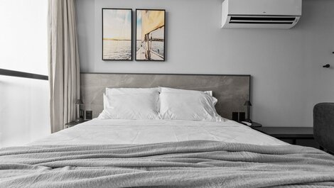 Alta Garden - Varanda e vista cidade por Carpediem