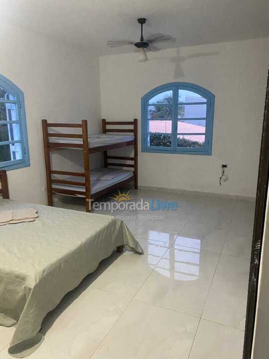 Casa para aluguel de temporada em Guarujá (Praia do Pernambuco)