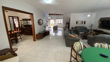 House in Riviera de São Lourenço