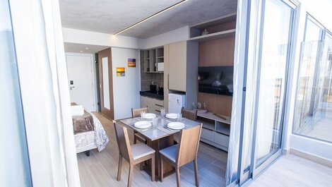 Setai Yacht #503 - Flat Quádruplo por Carpediem