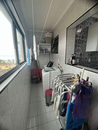 APARTAMENTO 6 PESSOAS PÉ NA AREIA MARACANÃ- PRAIA GRANDE