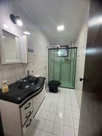 APARTAMENTO 6 PESSOAS PÉ NA AREIA MARACANÃ- PRAIA GRANDE