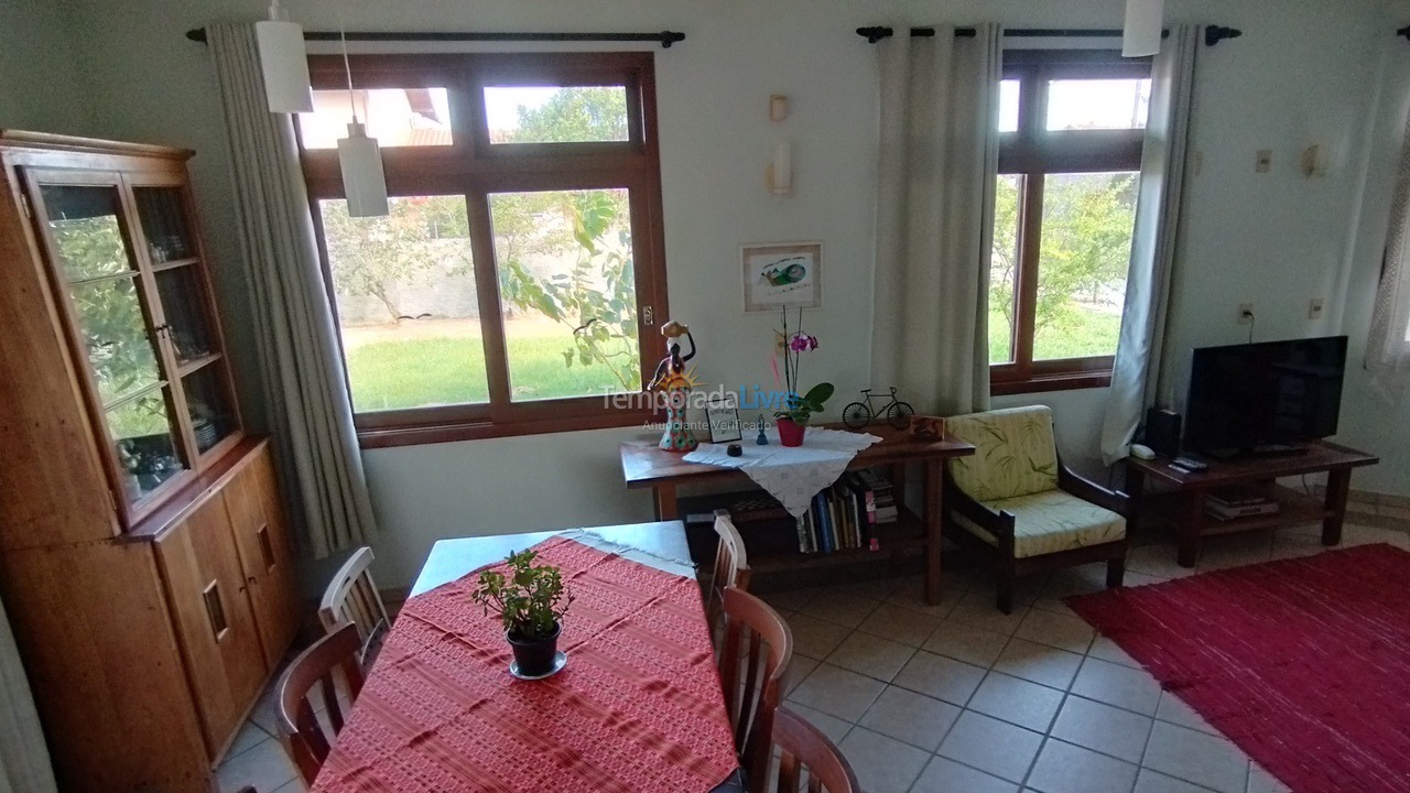 Casa para alquiler de vacaciones em Florianopolis (Campeche)