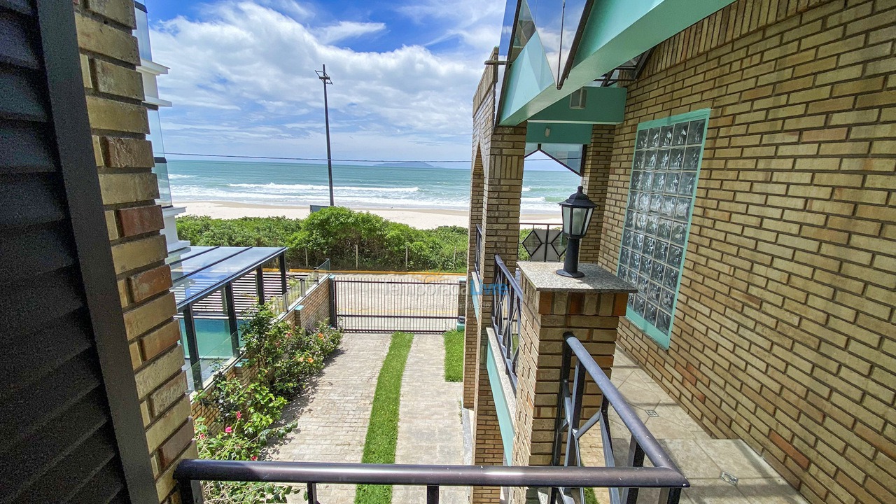 Casa para alquiler de vacaciones em Governador Celso Ramos (Praia de Palmas)