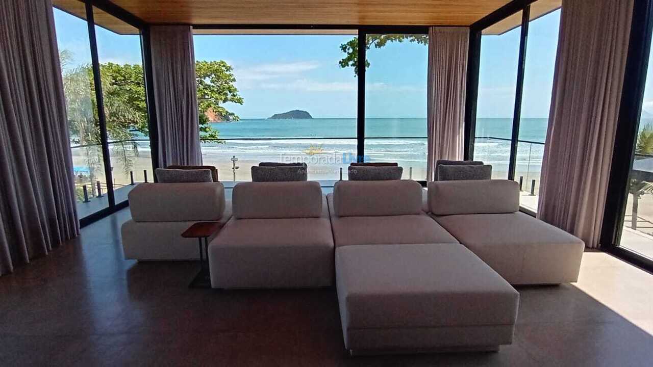 Casa para alquiler de vacaciones em São Sebastião (Praia da Baleia)
