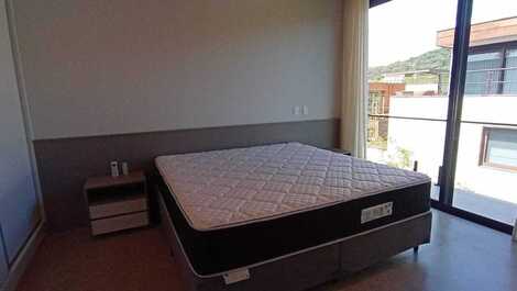 Propiedad exclusiva frente al mar en la playa de Baleia