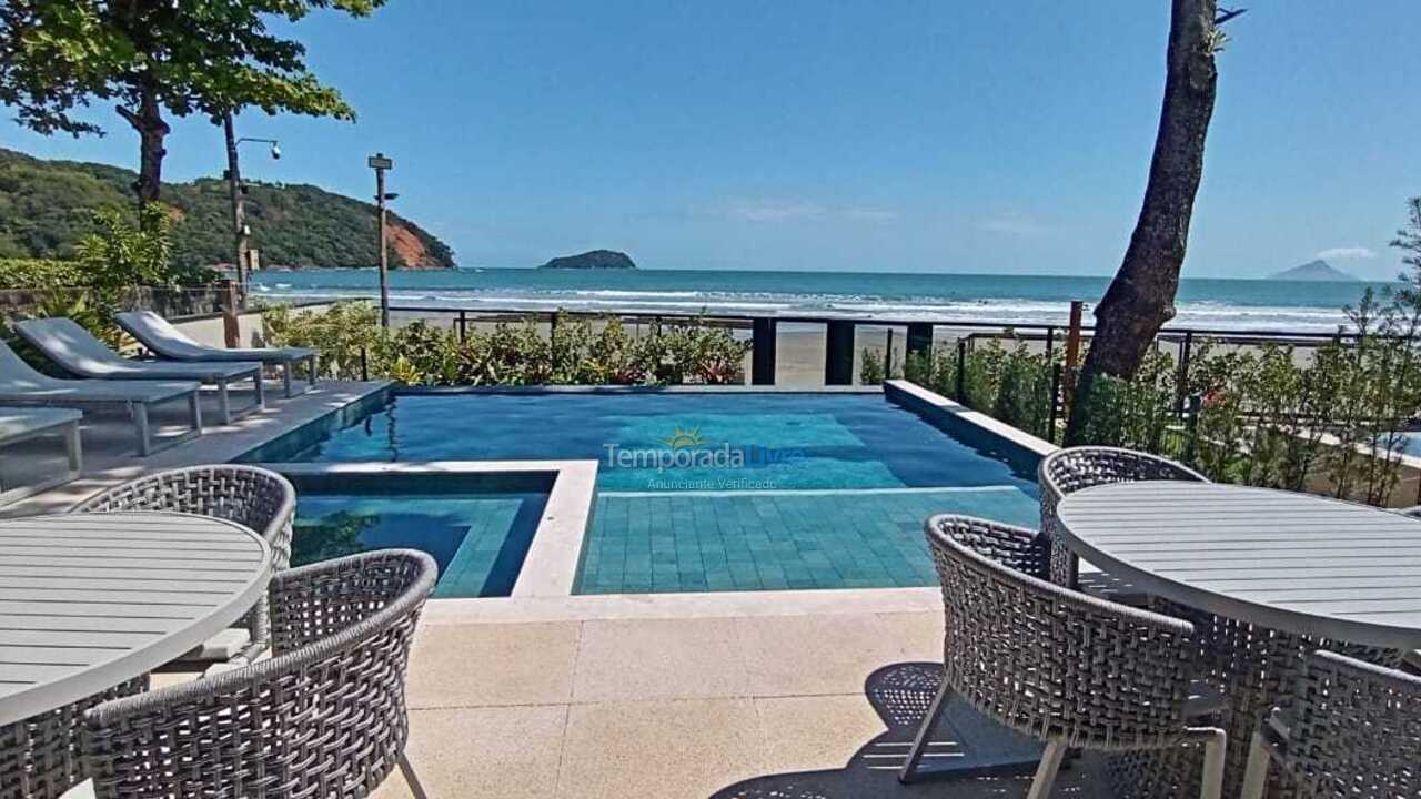 Casa para alquiler de vacaciones em São Sebastião (Praia da Baleia)