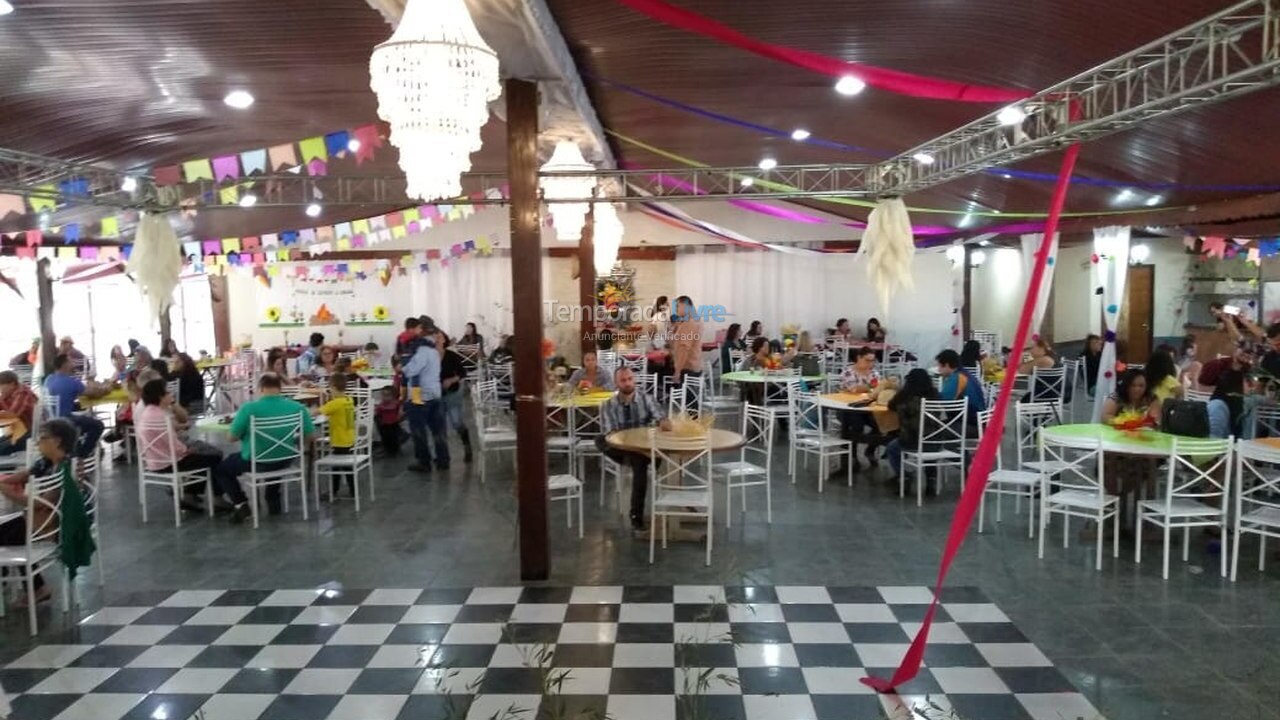 Chácara / sítio para aluguel de temporada em Mogi das Cruzes (Biritiba Ussu)