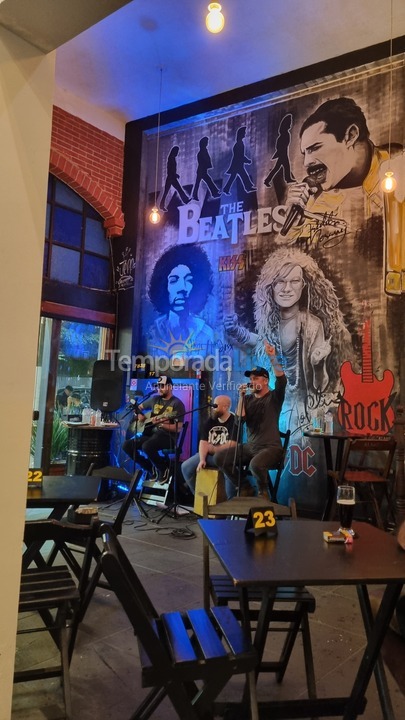 Casa para aluguel de temporada em Peruíbe (Belmira Novaes Ruinas)