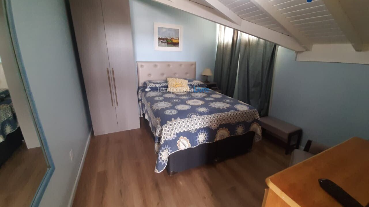 Apartamento para aluguel de temporada em Florianópolis (Cachoeira do Bom Jesus)