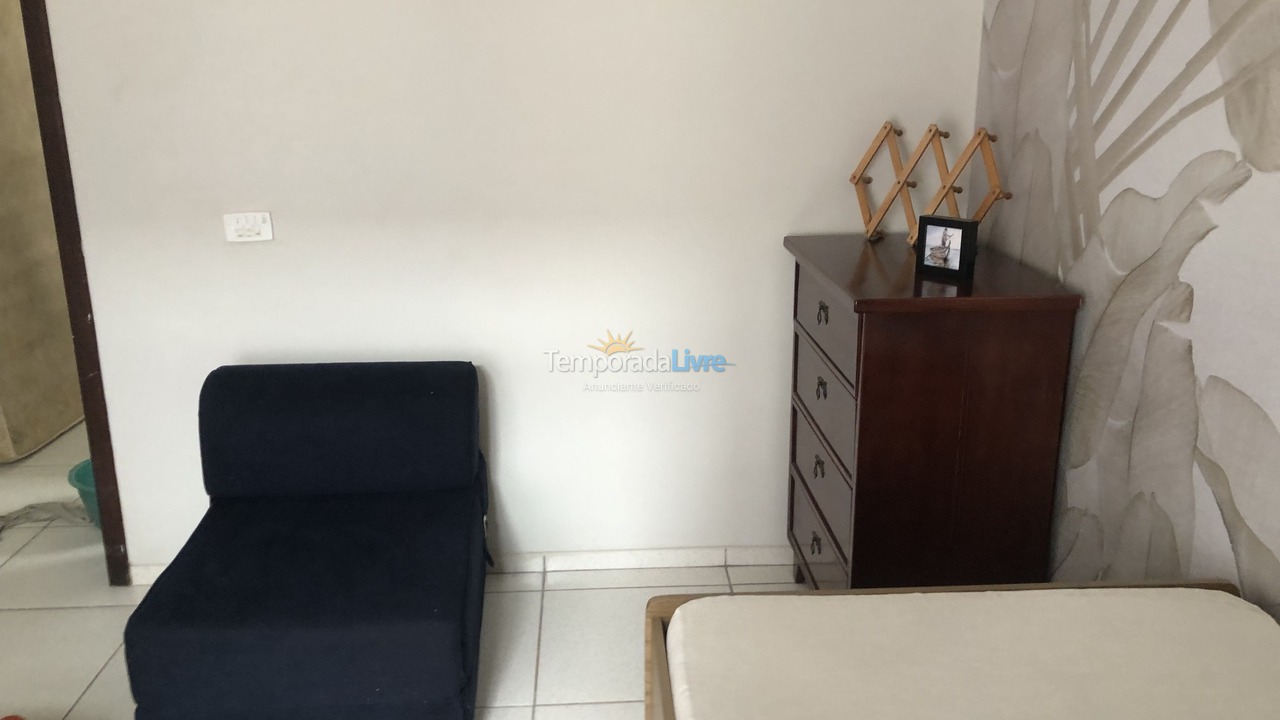 Casa para aluguel de temporada em Guaratuba (Balneário Eliane)