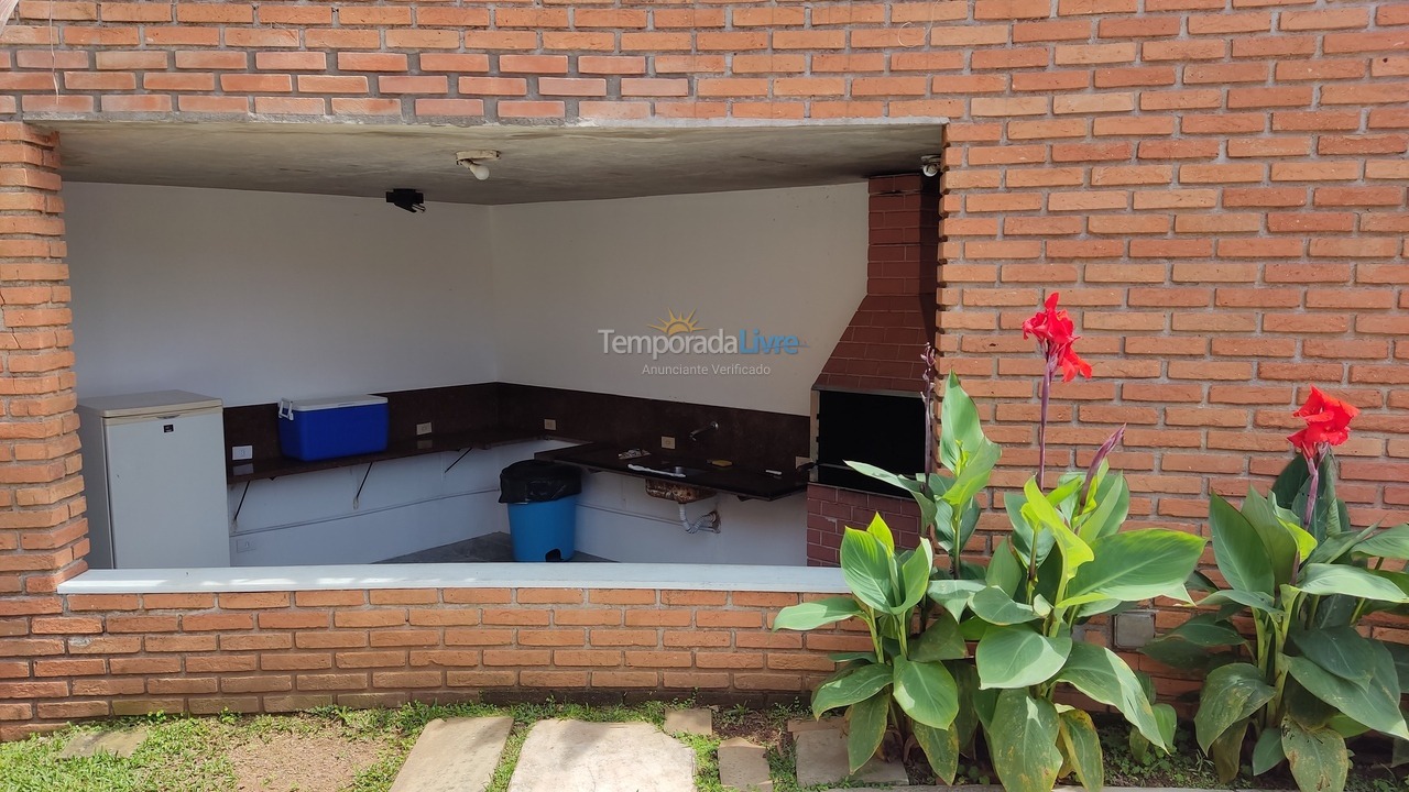 Casa para alquiler de vacaciones em Guarujá (Praia do Pernambuco)