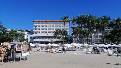 Hermosa Casa a 50 metros de Pernambuco Guarujá