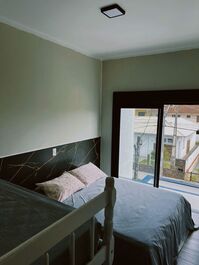 Sobrado novo alto padrao