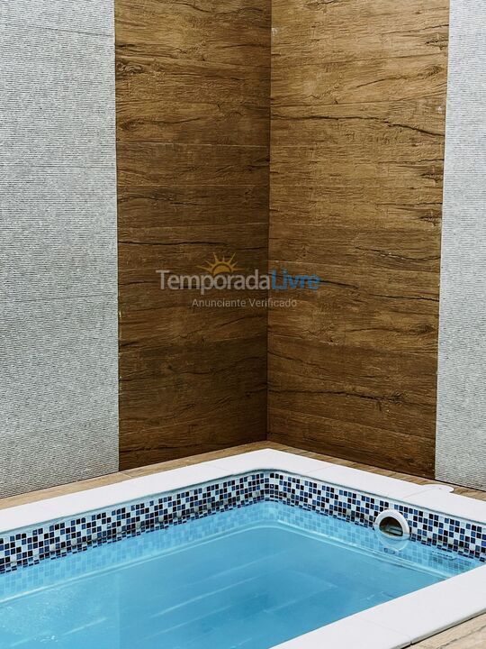 Casa para aluguel de temporada em São Francisco do Sul (Prainha)