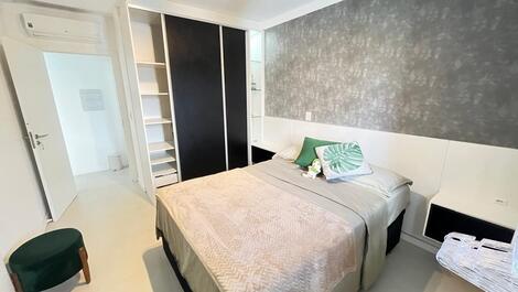 Apartamento nuevo a 80 metros del mar Condominio completo de ocio.