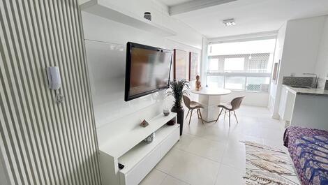 Apartamento nuevo a 80 metros del mar Condominio completo de ocio.