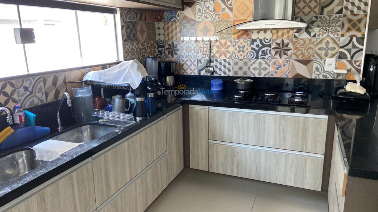 Casa para aluguel de temporada em Camaçari (Barra do Jacuípe)