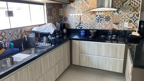 Excelente casa para alugar com 4/4 e 4 suites