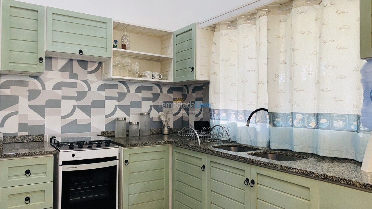 Casa para aluguel de temporada em Bombinhas (Mariscal)