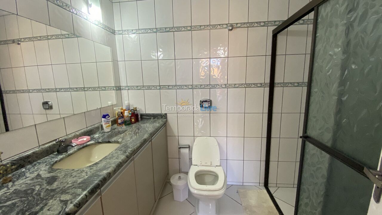 Apartamento para alquiler de vacaciones em Bombinhas (Praia de Bombas)