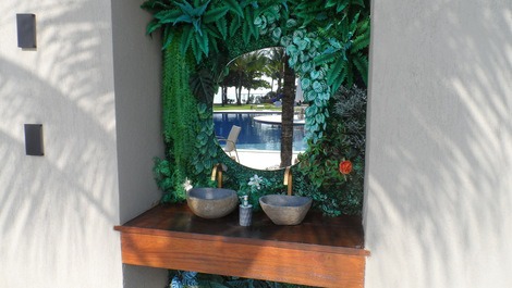 GUARAJUBA (Paraíso dos Corais) - frente a la playa "Pé na Areia''