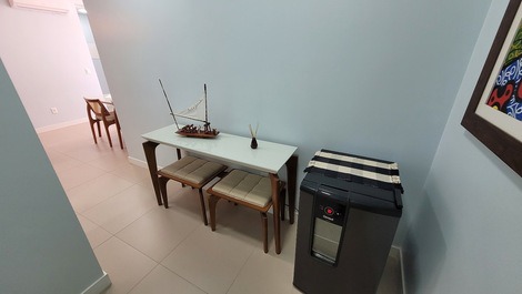 ACONCHEGANTE APARTAMENTO 2 SUITES HÁ 150M DA PRAIA