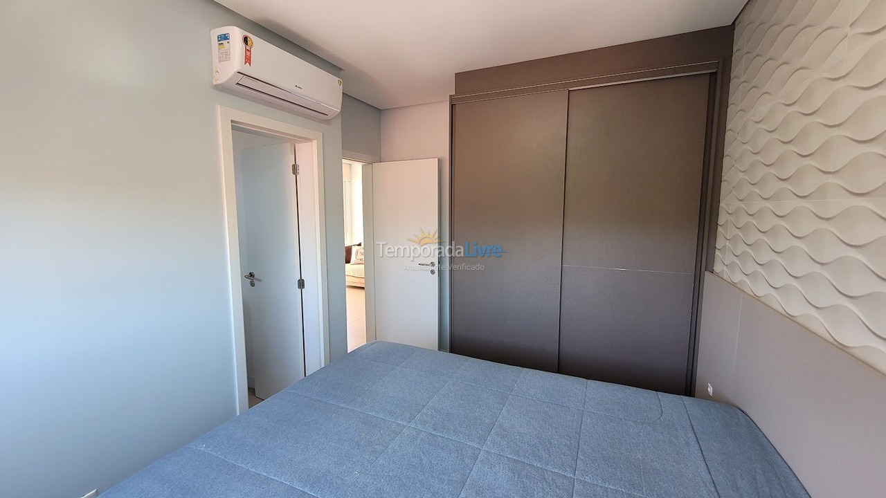 Apartamento para aluguel de temporada em Florianopolis (Canasvieiras)