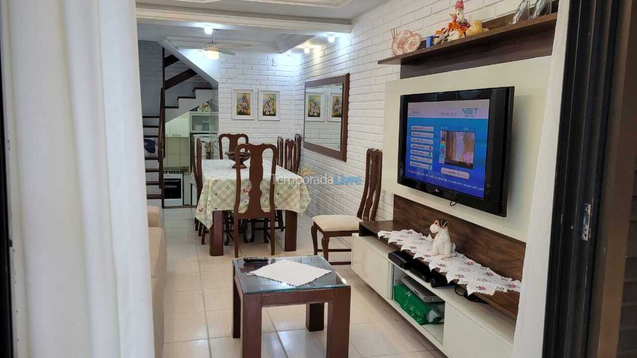 Casa para aluguel de temporada em Florianopolis (Canasvieiras)