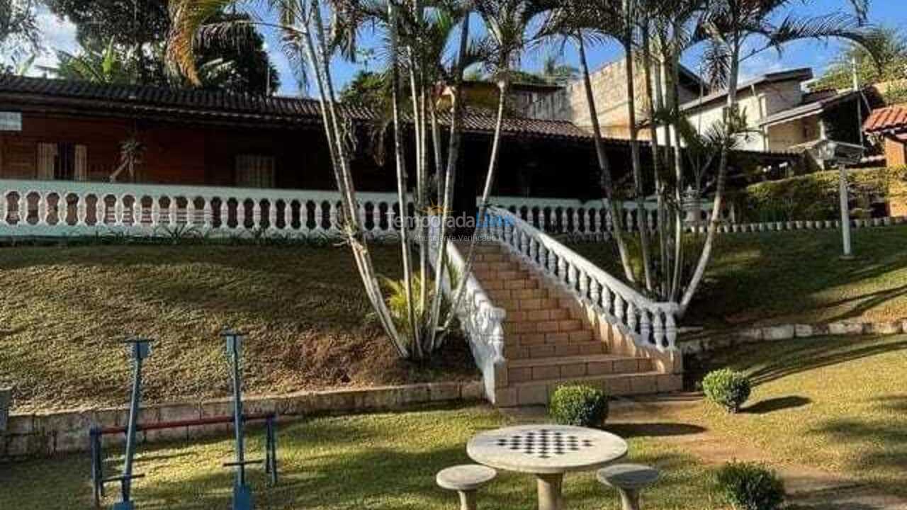 Ranch for vacation rental in Poços de Caldas (Morada dos Passaros)