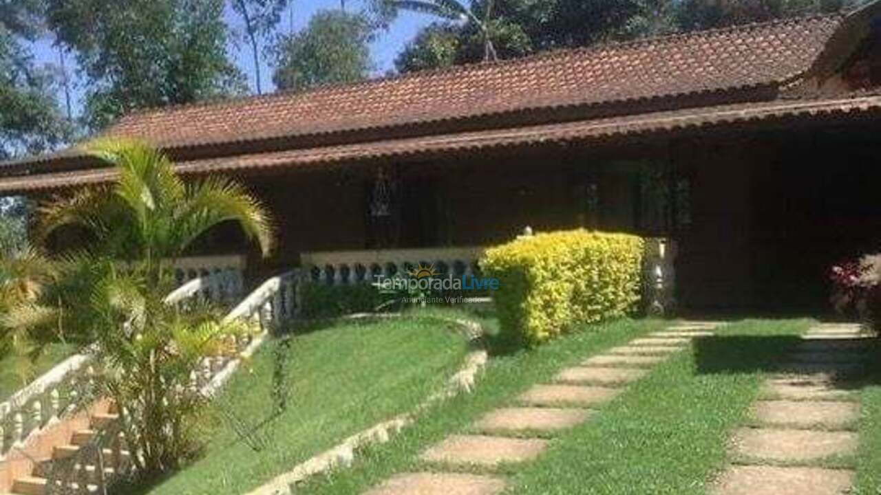 Ranch for vacation rental in Poços de Caldas (Morada dos Passaros)