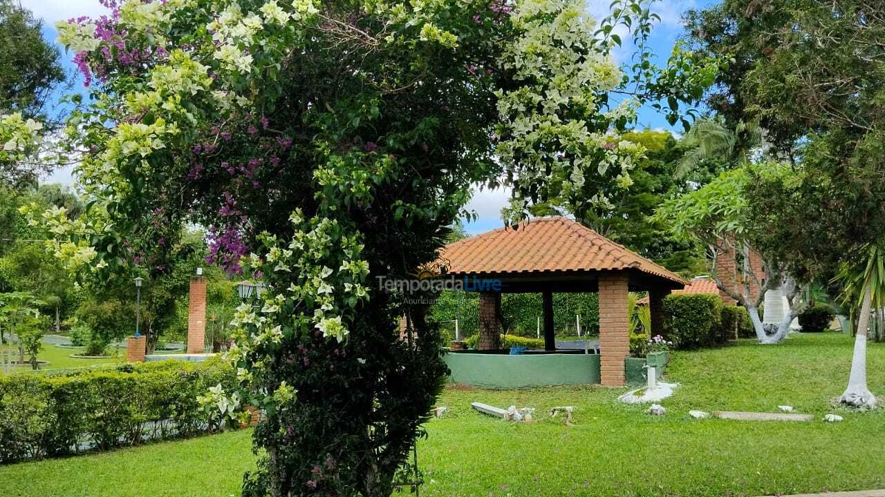 Granja para alquiler de vacaciones em Ibiúna (Condominio West Lake)