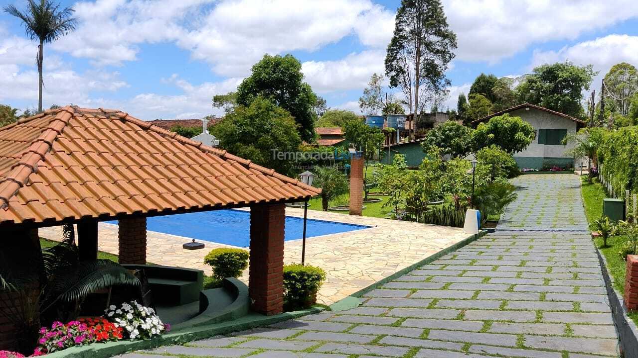 Granja para alquiler de vacaciones em Ibiúna (Condominio West Lake)