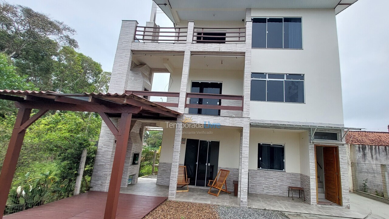 Apartamento para aluguel de temporada em Itapoá (Balneário Rio Gracioso)